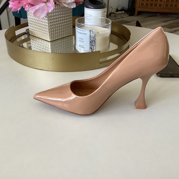 Vince Camuto Shoes - Vince Camuto Sandstone Soft Patent Leather Heels 7M